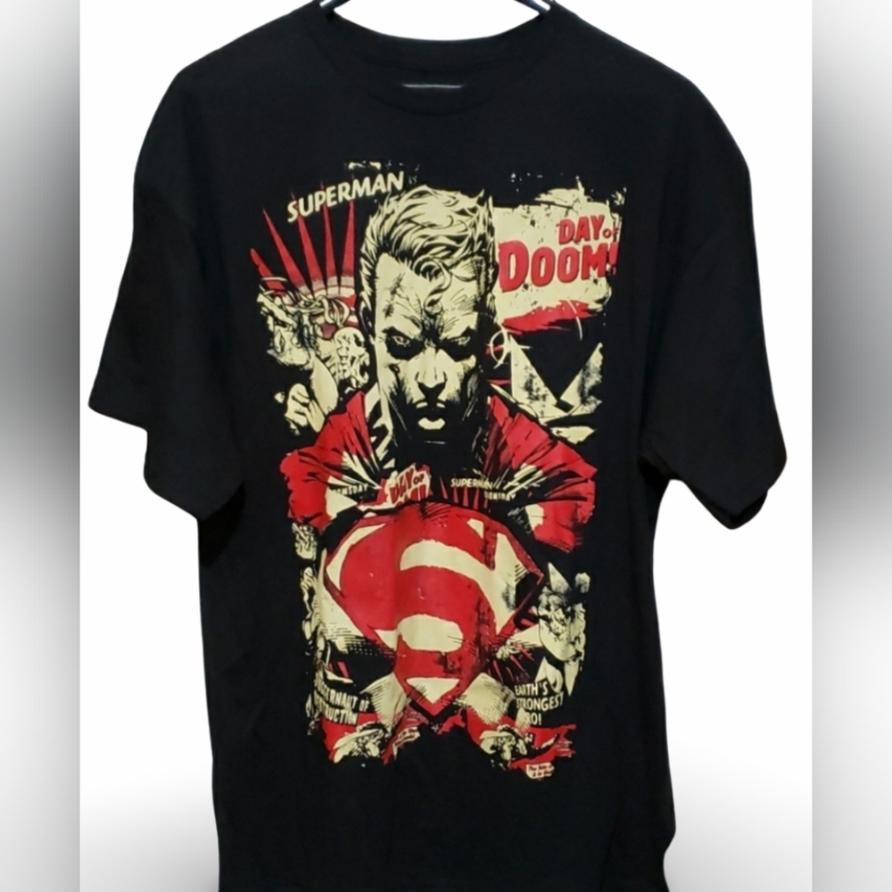 Superman Mens size XL T-shirt